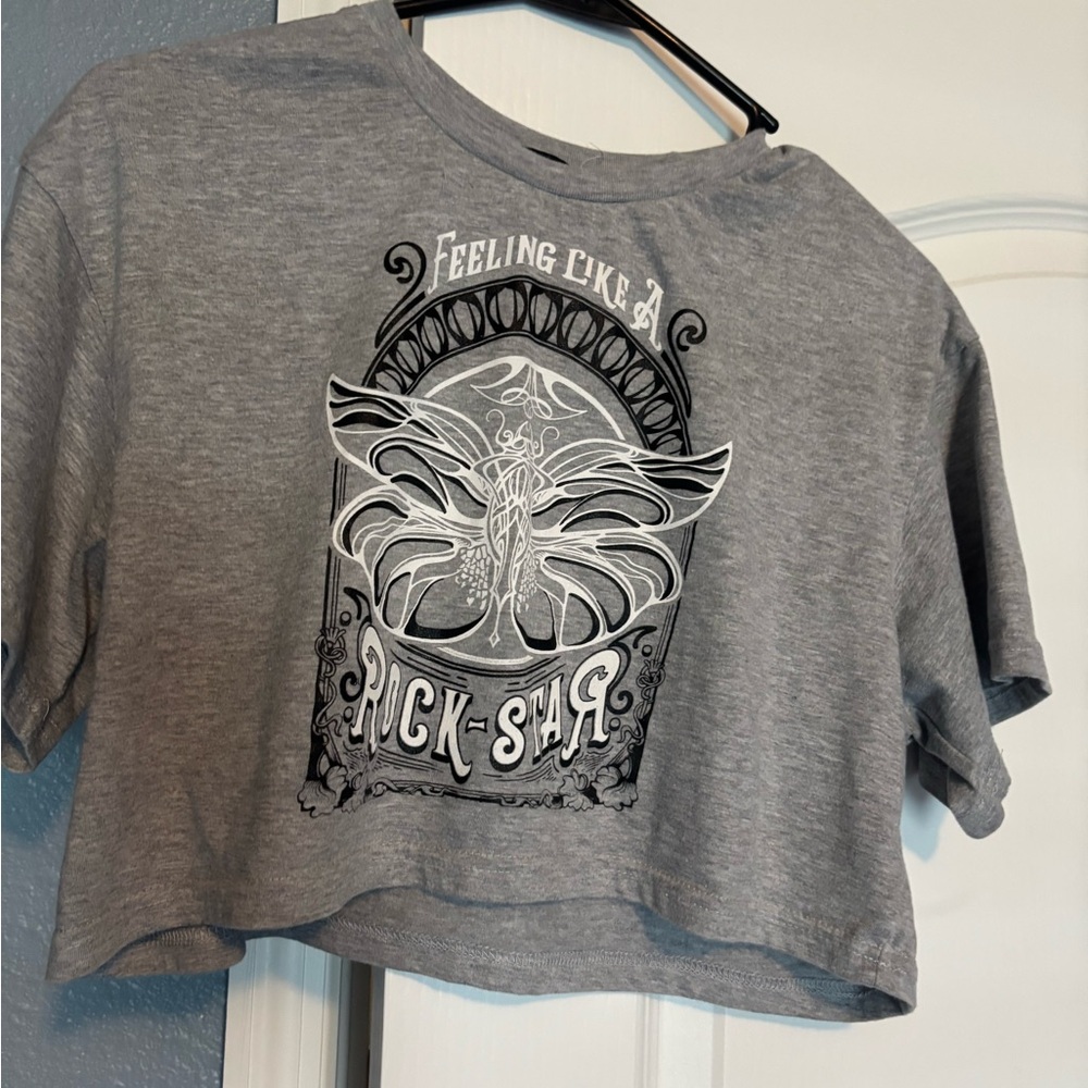Cropped Loose Fit Rock-Star shirt